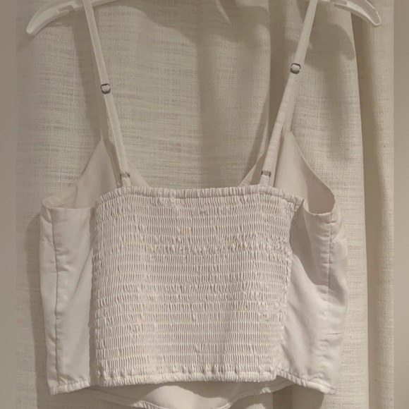 Abercrombie cut out white tank top - Picture 2 of 2